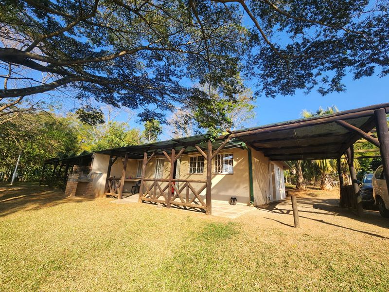 2 Bedrooms. 1 Bathroom and 2 Carports - Photo 3