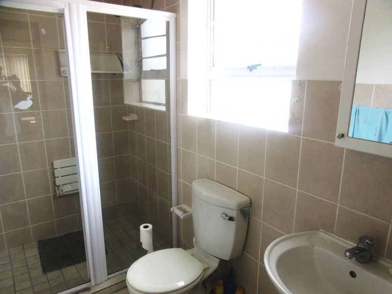 Groenkloof Reebok offers the best of two worlds. Drastically reduced price! - Photo 10