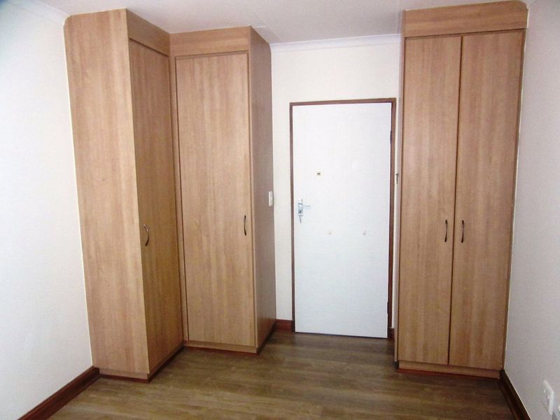 Groenkloof Reebok offers the best of two worlds. Drastically reduced price! - Photo 9