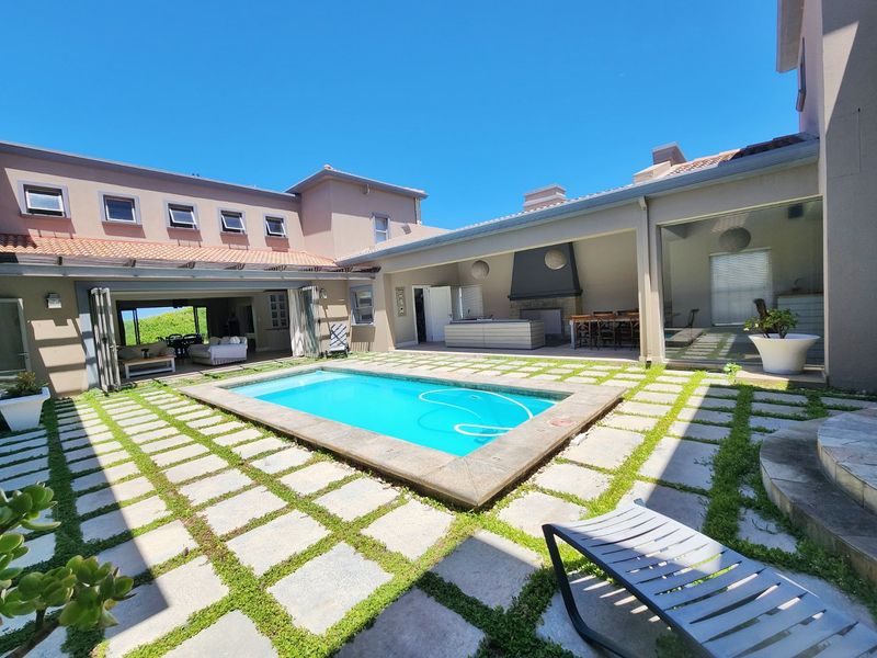 An expansive multiliving home right on the beachfront - Photo 10