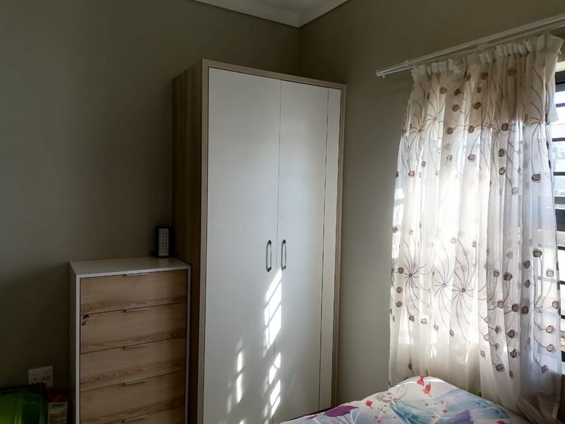Beautiful 3 bed and 2.5 bath  house to let   - Photo 10