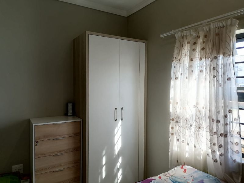 Beautiful 3 bed and 2.5 bath  house to let   - Photo 9