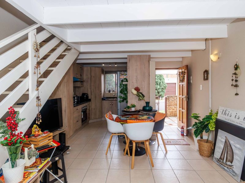 Discover Modern Elegance in the Heart of Edenglen - Photo 7