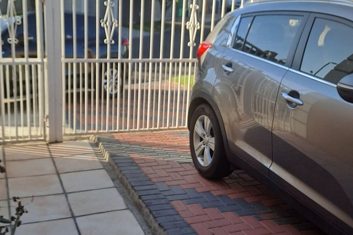 HOUSE FOR SALE SUMMERGREENS - Photo 4