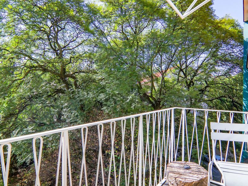 This gorgeous 3 bedroom corner unit is in a league of its own...  - Photo 9