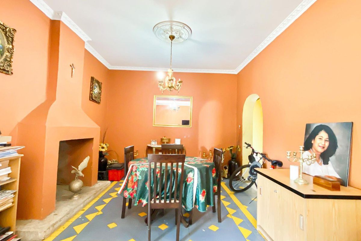 UNDER CONSTRUCTION, Double Story,Face brick, corner house, with swimming pool. - Photo 3