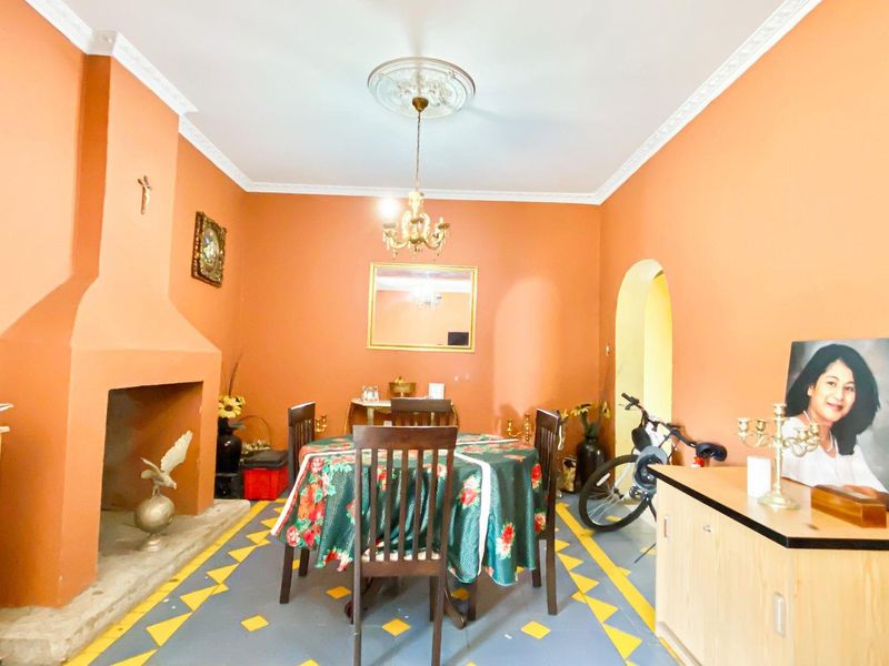 UNDER CONSTRUCTION, Double Story,Face brick, corner house, with swimming pool. - Photo 3