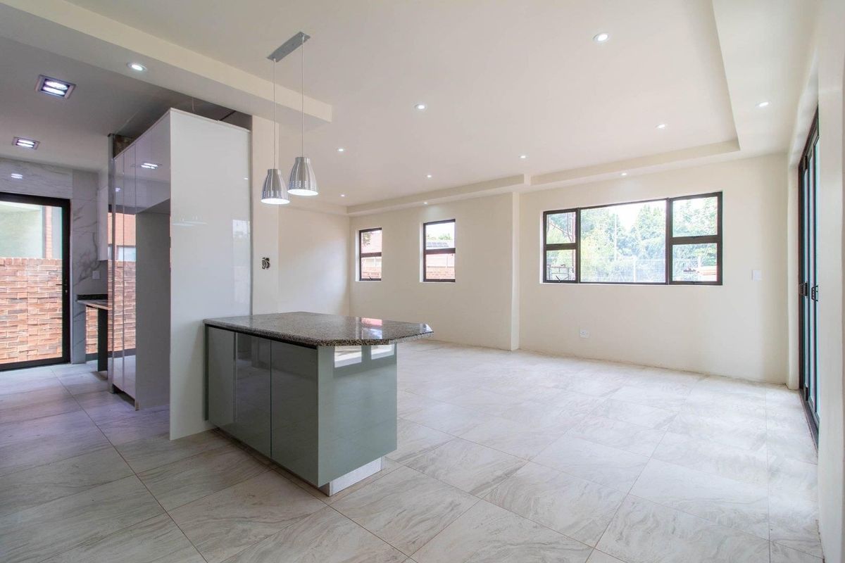 BRAND NEW DEVELOPMENT FOR SALE IN BEDFORDVIEW - Photo 2