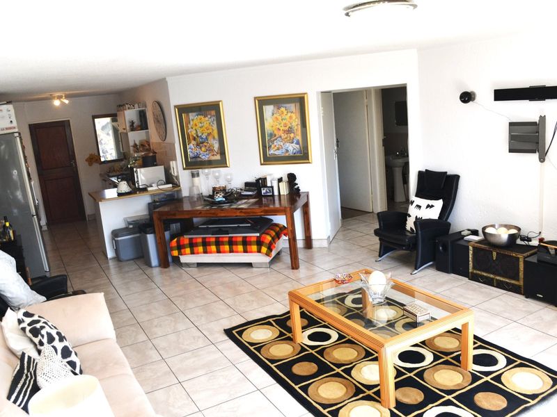 Two Bed Two Bath Upper Level Townhouse For Sale at Braemore - Photo 9