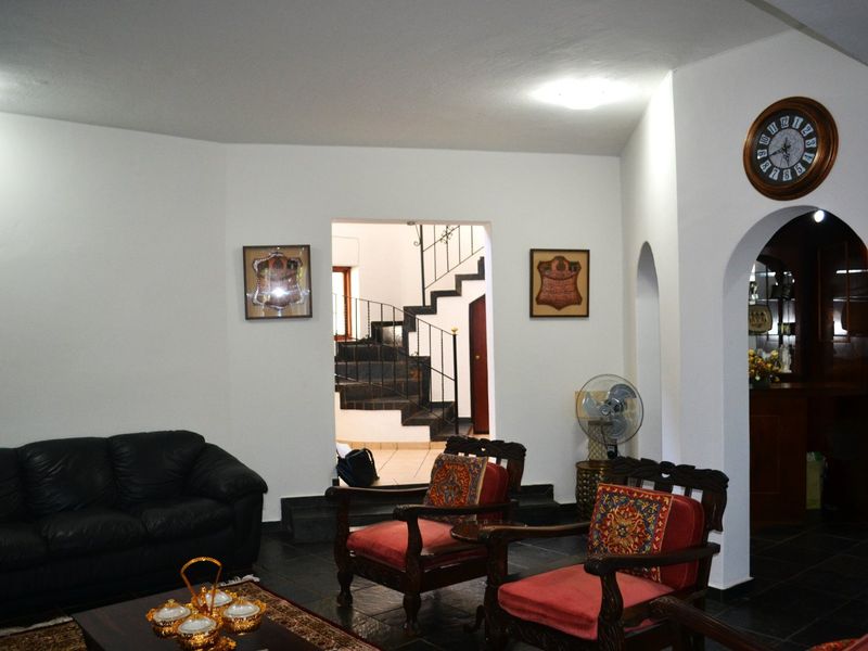 5 Bedroom Residence For Sale in Hillel Avenue, Northcliff - Photo 10