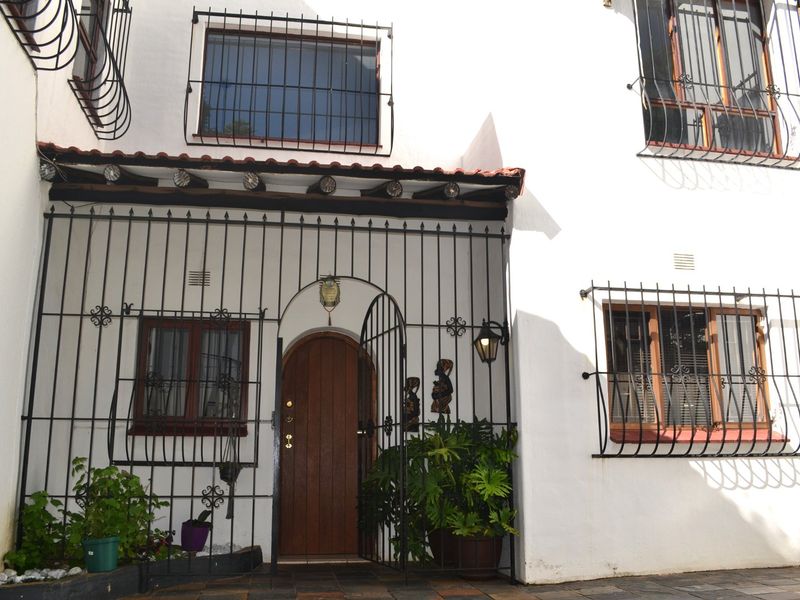 5 Bedroom Residence For Sale in Hillel Avenue, Northcliff - Photo 6