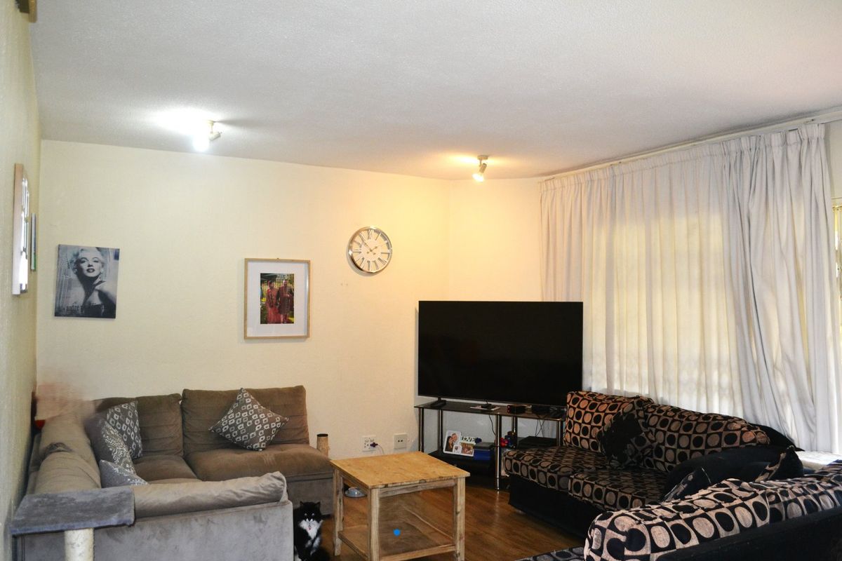 2 Bed 2 Bath Townhouse For Sale at Del Prado - Photo 5
