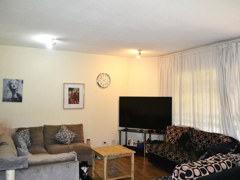 2 Bed 2 Bath Townhouse For Sale at Del Prado - Photo 5
