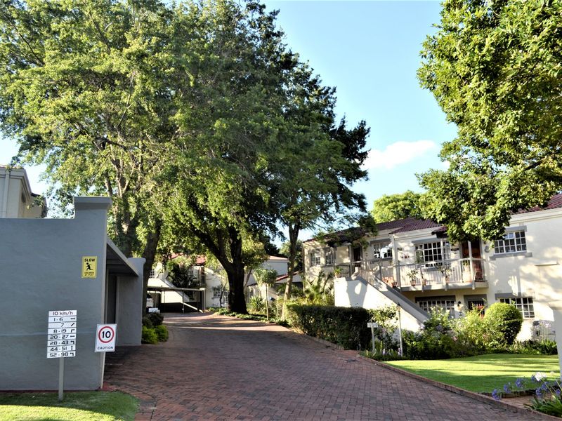 2 Bed 2 Bath Townhouse For Sale at Del Prado - Photo 3