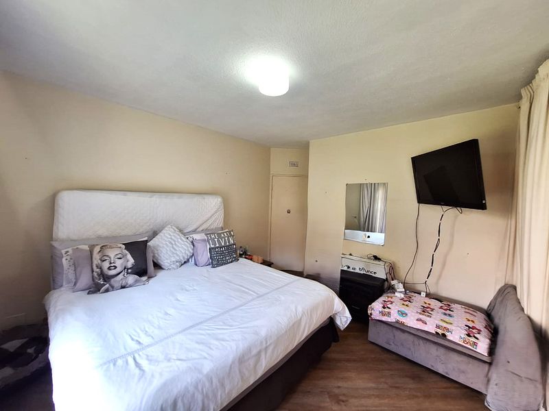 2 Bed 2 Bath Townhouse For Sale at Del Prado - Photo 8