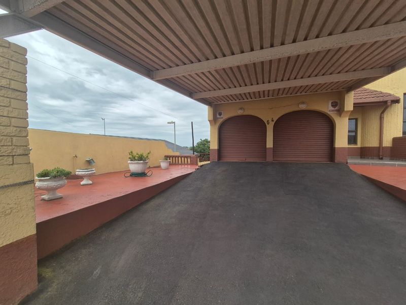 5 Bedroom House for sale in Mobeni Heights - Photo 8