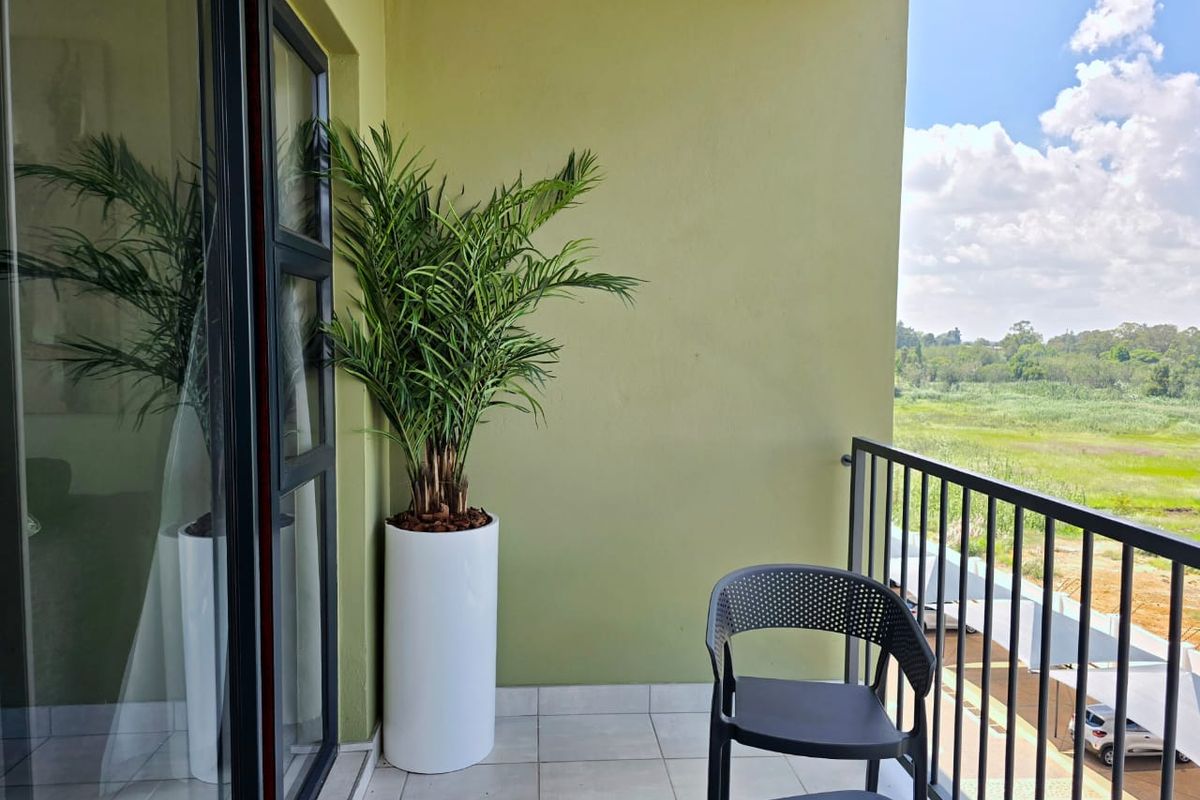 2 Bedroom 2 Bathroom Apartment For Rent in Green Park Lifestyle Estate - Photo 3