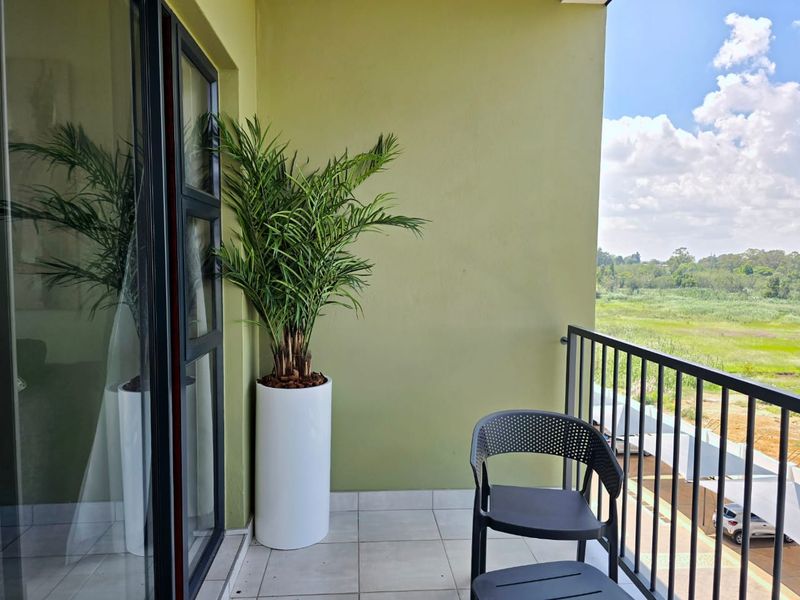2 Bedroom 2 Bathroom Apartment For Rent in Green Park Lifestyle Estate - Photo 3