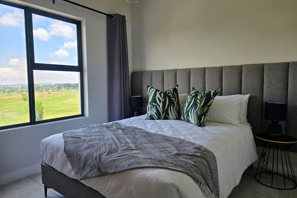 2 Bedroom 2 Bathroom Apartment For Rent in Green Park Lifestyle Estate - Photo 4
