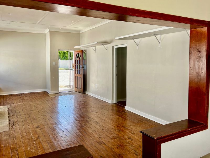 HERITAGE CHARM MEETS MODERN BUSINESS POTENTIAL - Photo 4