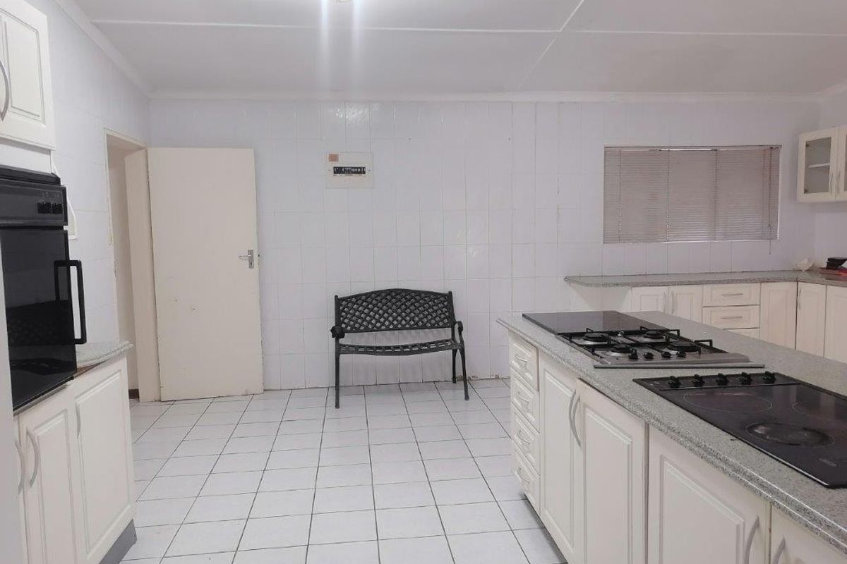 Ideally Situated Home In Port Shepstone  - Photo 3