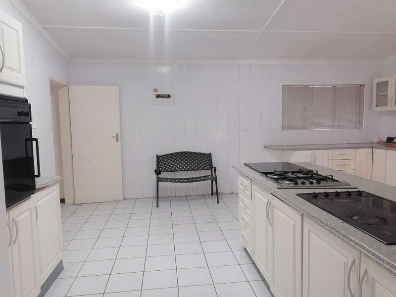 Ideally Situated Home In Port Shepstone  - Photo 3