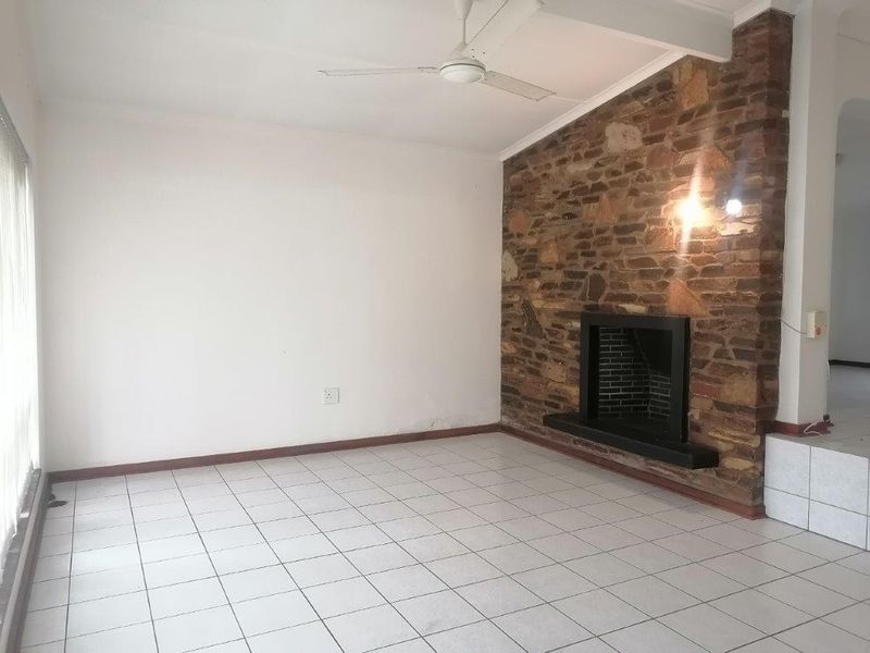 Ideally Situated Home In Port Shepstone  - Photo 7