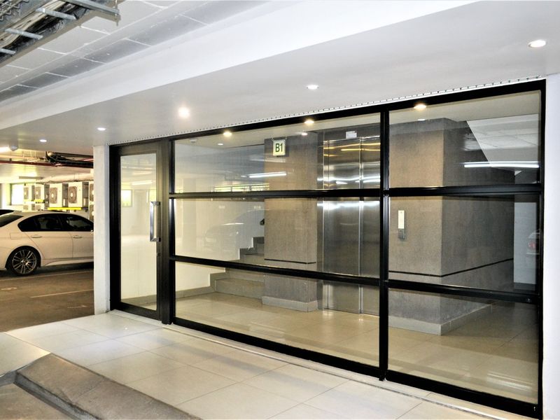 Prime Grade Office Suite For Sale/To Let in Chislehurston   - Photo 10