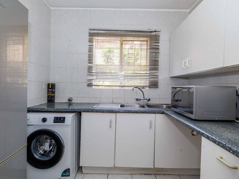 Charming Ground-Floor Townhouse in Greenfields, Edenglen - Photo 8