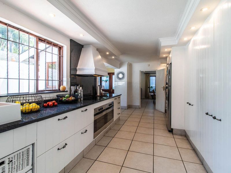 4 BEDROOM DOUBLE STOREY HOME FOR SALE IN MELROSE - Photo 7