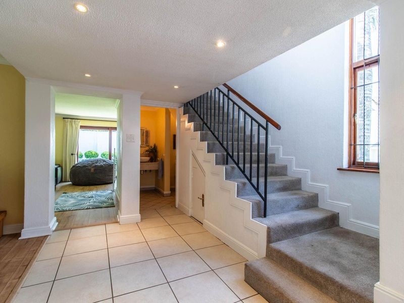 4 BEDROOM DOUBLE STOREY HOME FOR SALE IN MELROSE - Photo 9