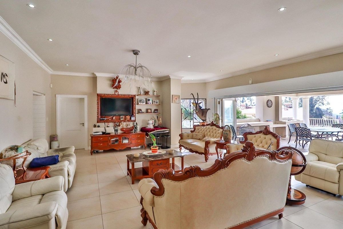 4 bedroom house for sale in Bedfordview - Photo 3