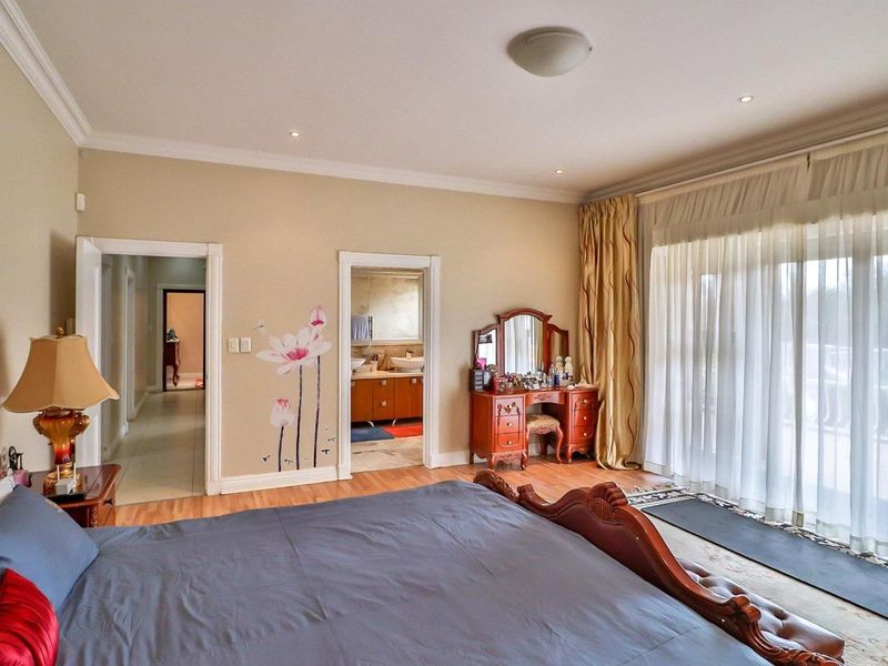 4 bedroom house for sale in Bedfordview - Photo 10