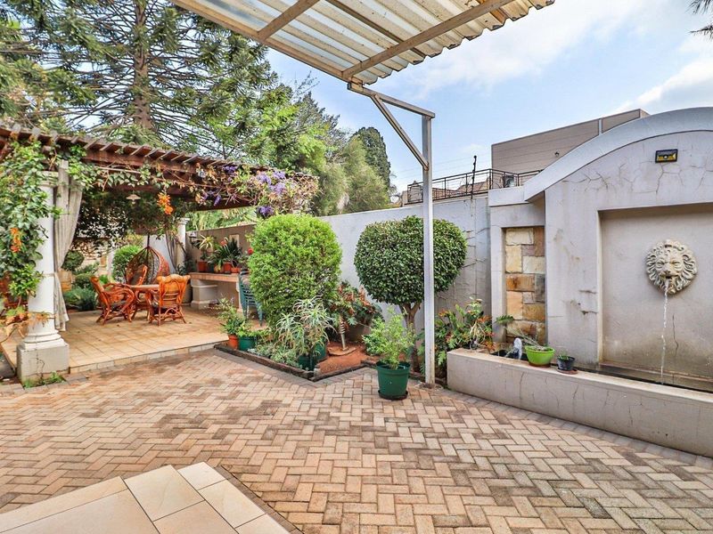 4 bedroom house for sale in Bedfordview - Photo 9