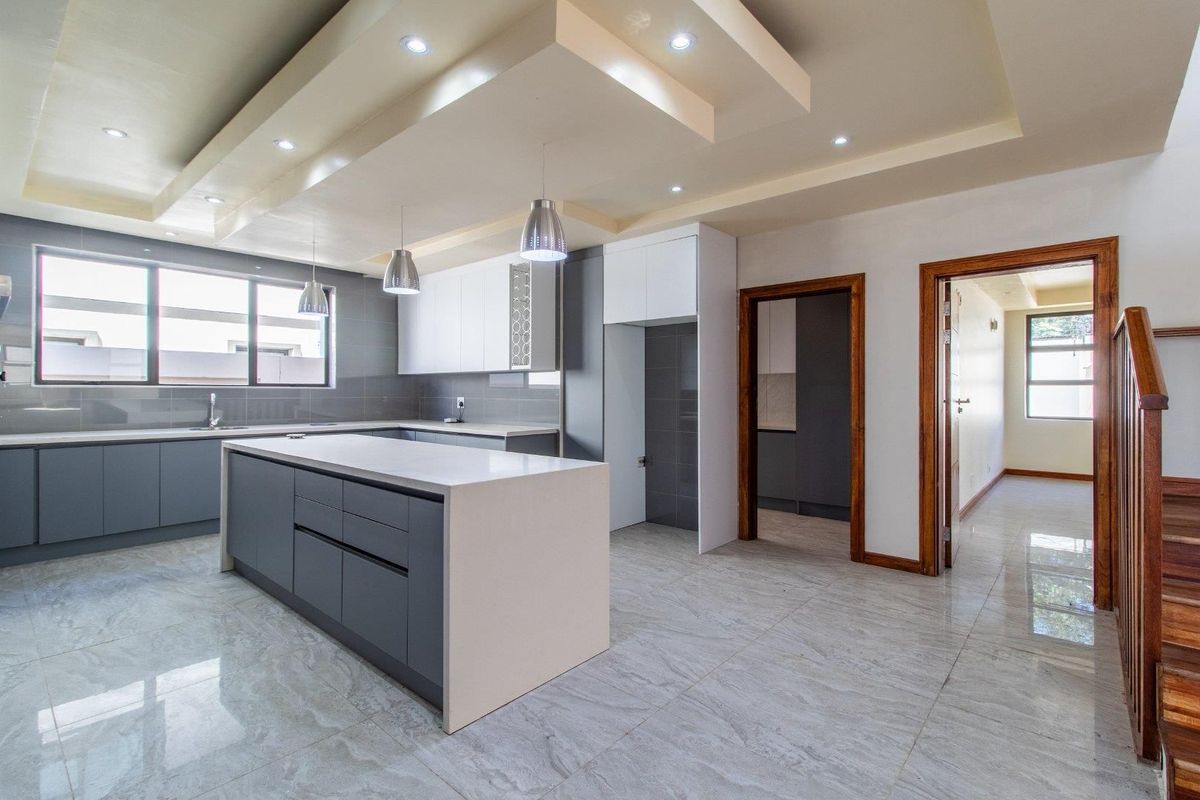 4 Bedroom Cluster for Sale in Bedfordview - Photo 4