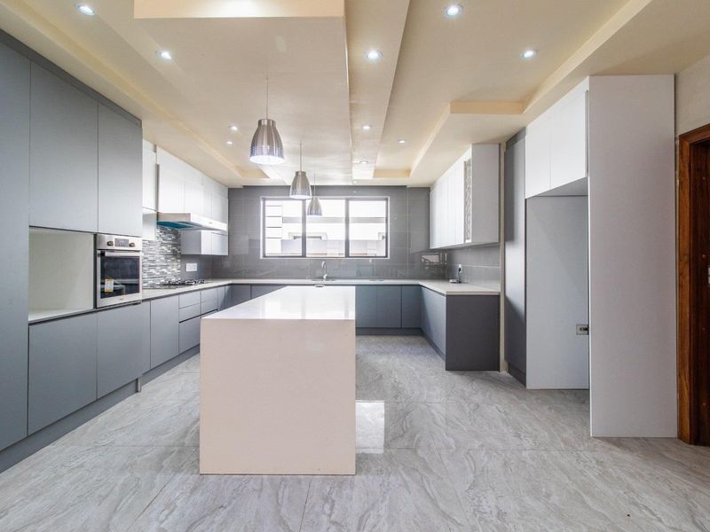 4 Bedroom Cluster for Sale in Bedfordview - Photo 3