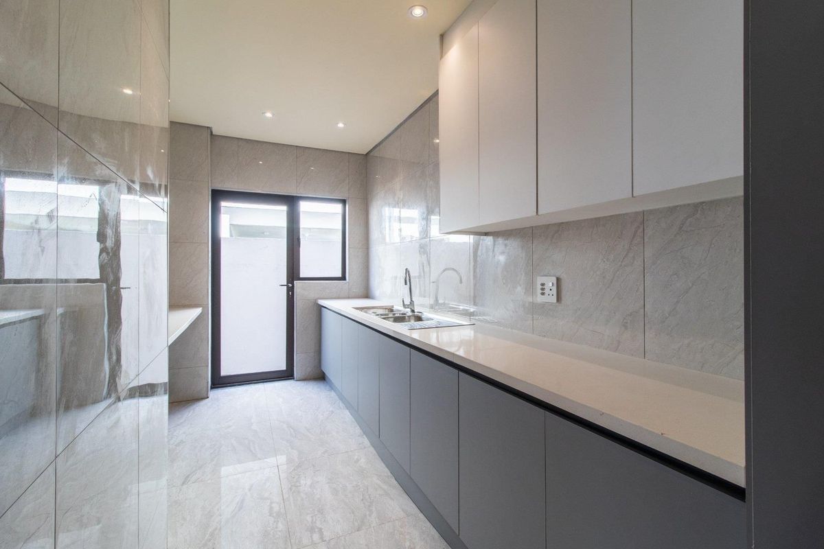 4 Bedroom Cluster for Sale in Bedfordview - Photo 5