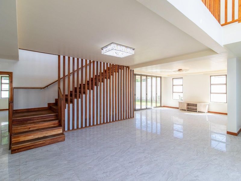 4 Bedroom Cluster for Sale in Bedfordview - Photo 7