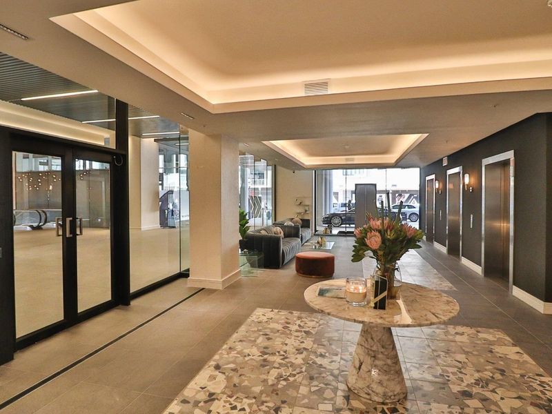 Studio Apartment For Sale INCLUDING FURNITURE - Photo 4