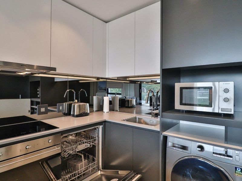 Studio Apartment For Sale INCLUDING FURNITURE - Photo 7