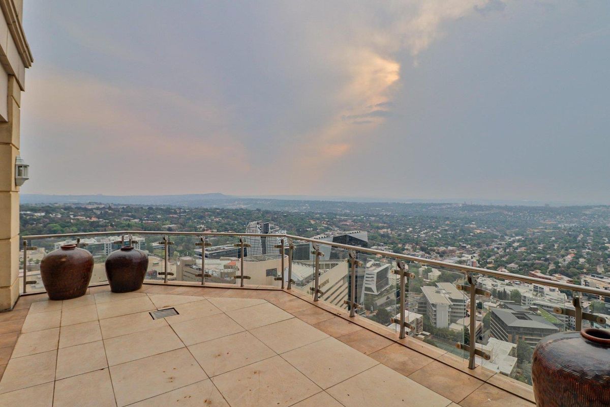 CALLING ALL INVESTORS FOR THE MOST EXCLUSIVE PENTHOUSE IN AFRICA - Photo 2