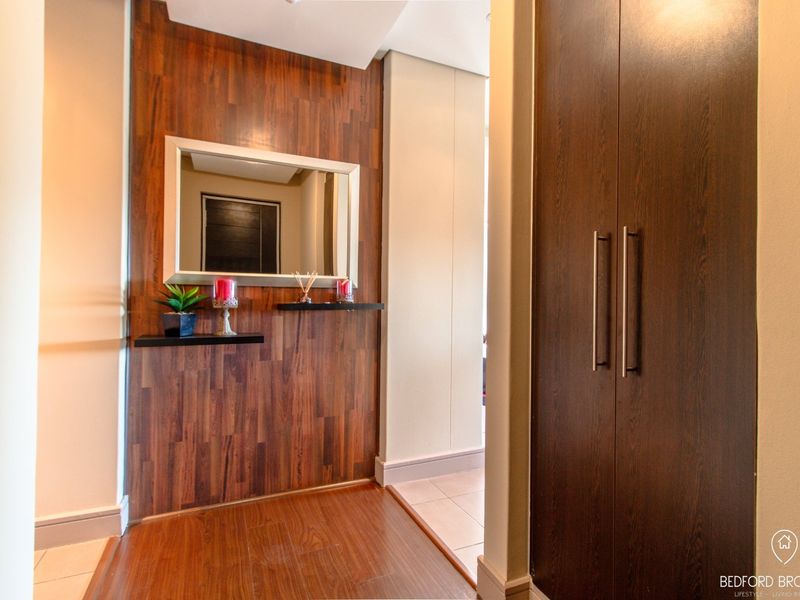 2 Bed 2 Bath For Sale in Bedfordview - Photo 9