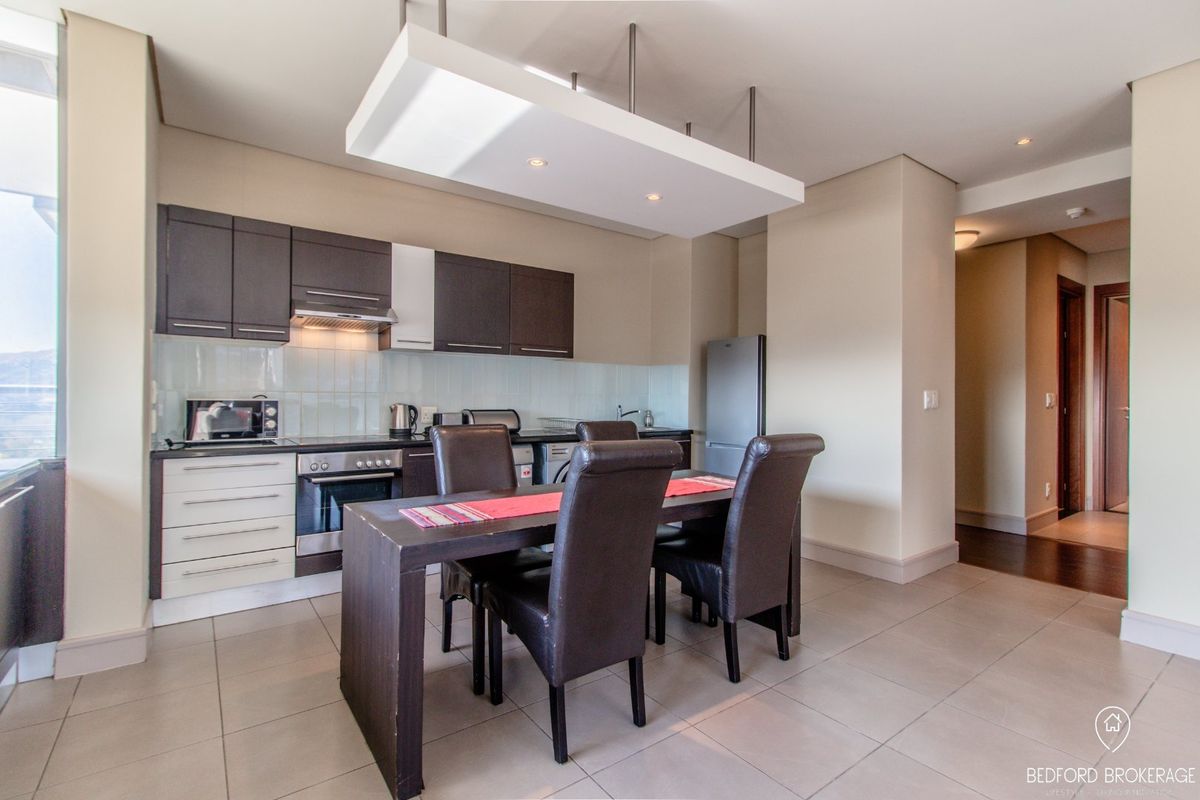 2 Bed 2 Bath For Sale in Bedfordview - Photo 2