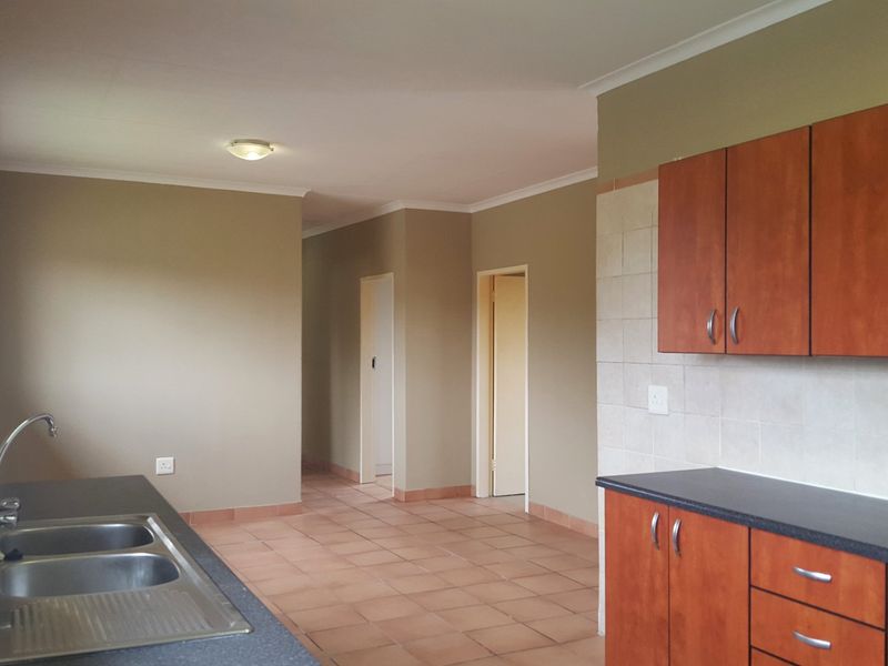 3 Bedroom Apartment for Sale - Photo 9