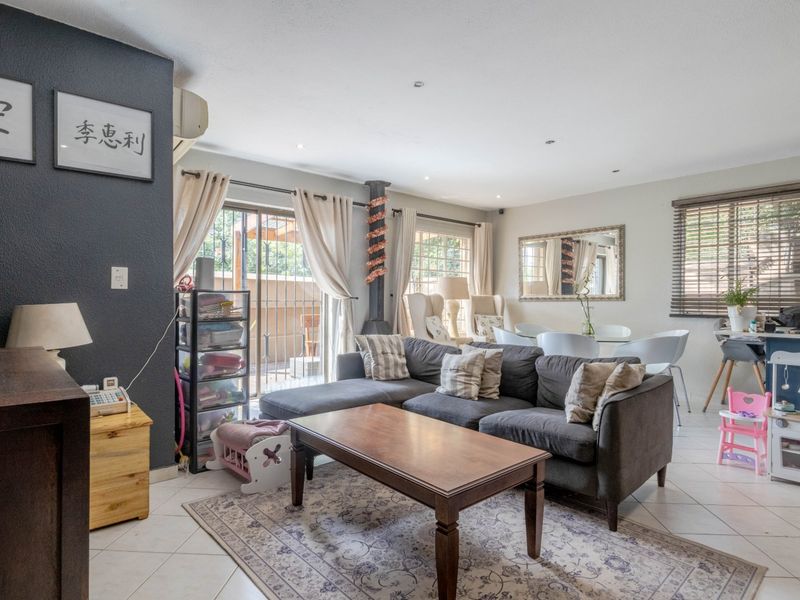 Charming Cluster in Hurlyvale - Photo 8