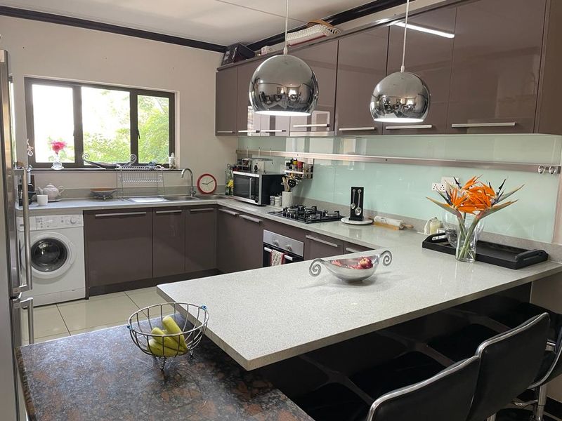 3 Bedroom 2 Bathroom first floor  Apartment for Sale - Photo 3