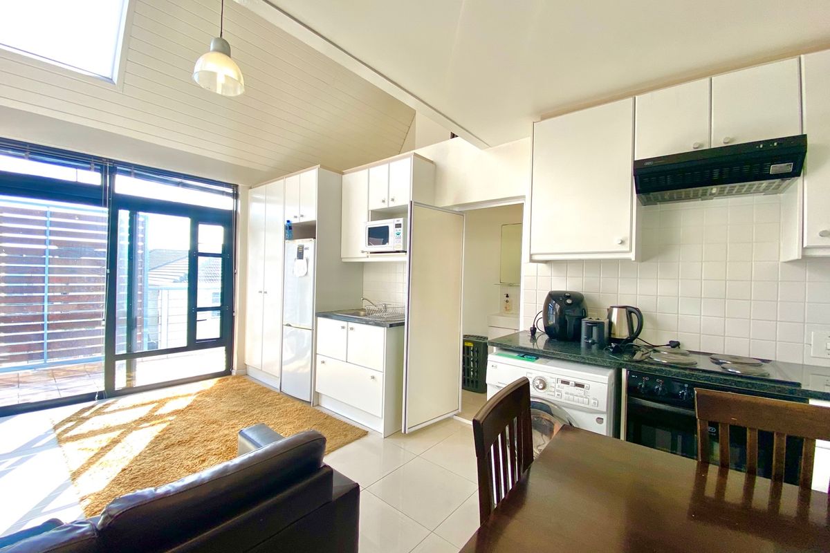 1 bedroom apartment - Photo 3