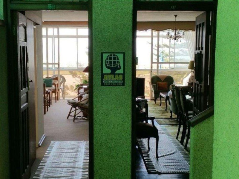 BEACHFRONT PANAROMIC FRONT ROW DUAL ADJOINING COMBO UNITS 3 BED and 2 BEDROOM UNITS - Photo 9