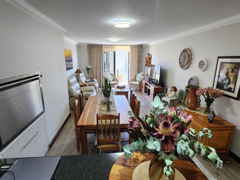 Apartment For Sale...  Prestigious New Development... "The Cliffs" in Mossel Bay Central... !!! - Photo 7