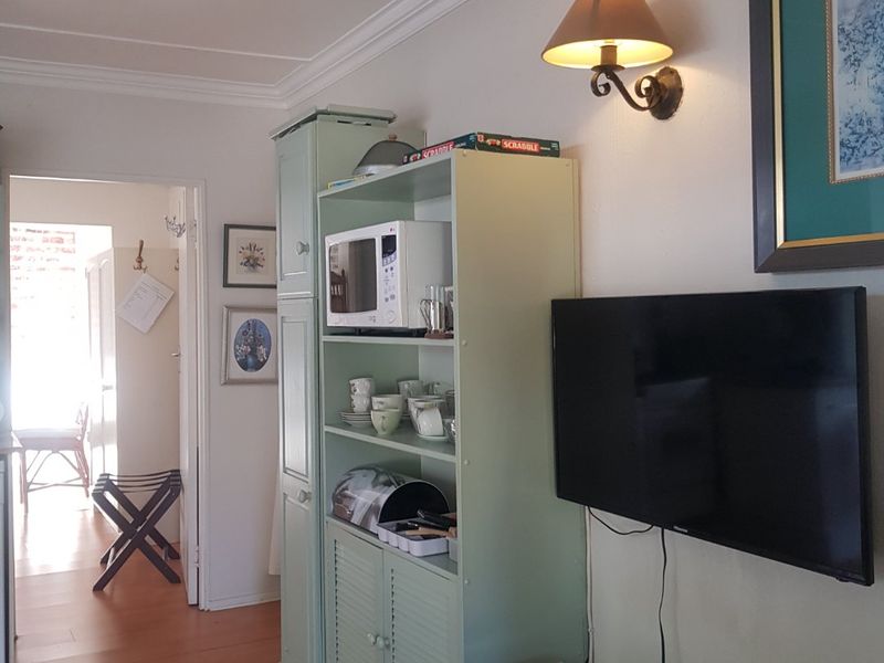 Beautiful Cosy 1x bed 1x bath Spacious  Fully Furnished Garden Cottage with Breath taking Garden Views-All inclusive-Corporate Rental/Professional  - Photo 5